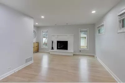 710 S Hawthorne Avenue, Elmhurst, IL 60126 - Photo 10