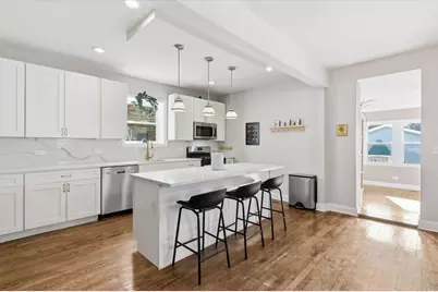 4935 W Carmen Avenue, Chicago, IL 60630 - Photo 4