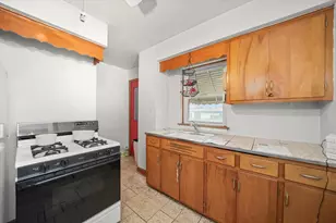 1822 N 23rd Ave, Melrose Park, IL 60160 - Photo 12