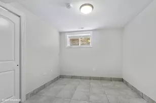 5816 N Ridge Ave, Chicago, IL 60660 - Photo 14