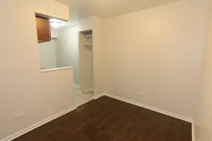 1040 W Hollywood Ave, Chicago, IL 60660 - Photo 6