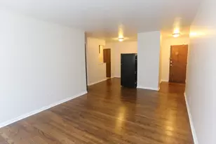 1040 W Hollywood Ave, Chicago, IL 60660 - Photo 10