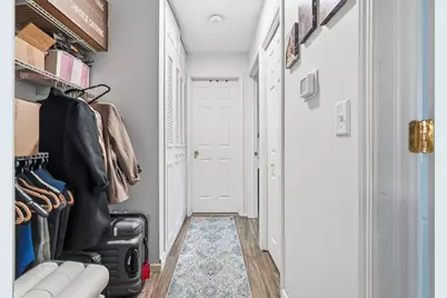 311 Meadow Court, Vernon Hills, IL 60061 - Photo 16