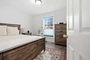 311 Meadow Ct, Vernon Hills, IL 60061 - Photo 14