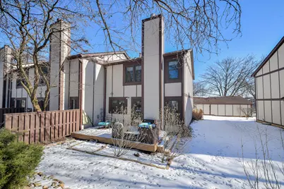 46 White Oak Circle #46, Saint Charles, IL 60174 - Photo 16