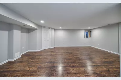 46 White Oak Circle #46, Saint Charles, IL 60174 - Photo 8