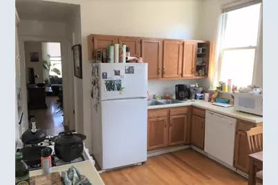 1749 W Barry Avenue, Chicago, IL 60657 - Photo 6