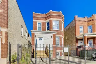 4256 W Kamerling Ave, Chicago, IL 60651 - Photo 1