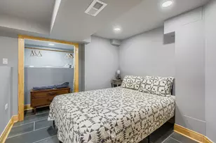 4237 N Avers Ave, Chicago, IL 60618 - Photo 30