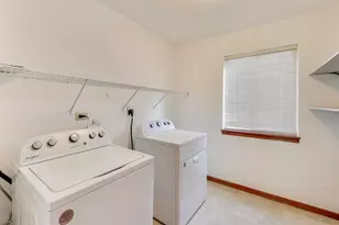 2910 Bloomfield Dr, Joliet, IL 60436 - Photo 14