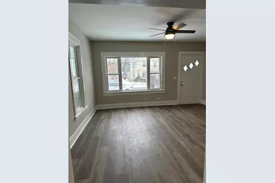 231-233 Williams Street, Aurora, IL 60506 - Photo 2