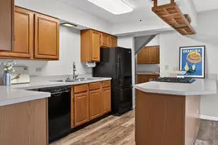 43 S Craig Pl, Lombard, IL 60148 - Photo 12