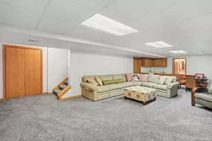 10942 Liz Ln, Orland Park, IL 60467 - Photo 26