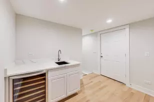 3339 N Ridgeway Ave, Chicago, IL 60618 - Photo 20