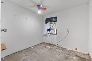 10606 S Torrence Ave, Chicago, IL 60617 - Photo 16