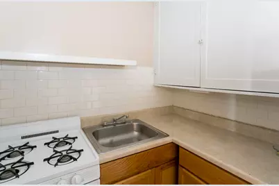 3121 N Hamlin Avenue #3L, Chicago, IL 60618 - Photo 4