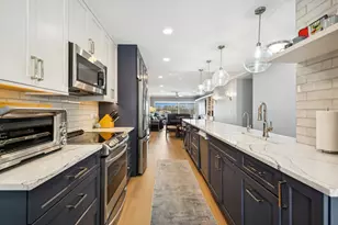 1 Dee Road N, Park Ridge, IL 60068 - Photo 6