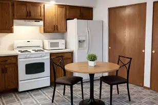 1510 N Rock Run Dr, Crest Hill, IL 60435 - Photo 4