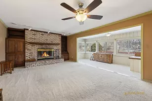 1402 N Millstream Dr, McHenry, IL 60050 - Photo 4