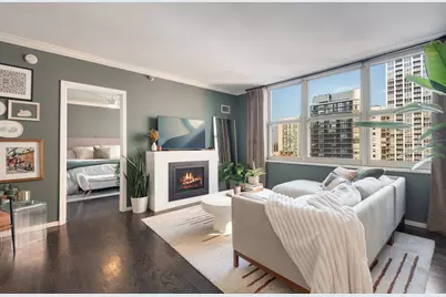 21 W Chestnut Street #1605, Chicago, IL 60610 - Photo 2