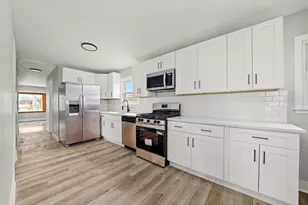 233 32nd Ave, Bellwood, IL 60104 - Photo 2