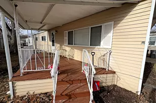 1134 Lakeview Rd, Elgin, IL 60123 - Photo 4