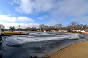 1134 Lakeview Rd, Elgin, IL 60123 - Photo 24