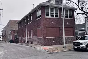 2412 High St, Blue Island, IL 60406 - Photo 2