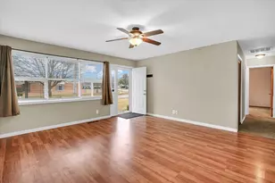1905 Cynthia Dr, Champaign, IL 61821 - Photo 8