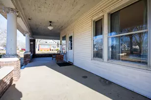 221 NE 3rd St, Hopedale, IL 61747 - Photo 28