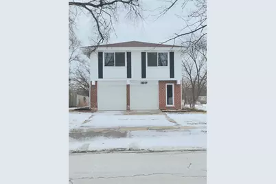 18009 Ravisloe Terrace, Country Club Hills, IL 60478 - Photo 2