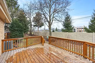 1524 Brittany Ct, Darien, IL 60561 - Photo 32