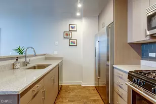 1224 W Van Buren St, Chicago, IL 60607 - Photo 10
