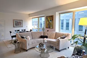 57 E Delaware Pl, Chicago, IL 60611 - Photo 2