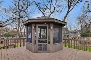 28 Muirwood Dr, Glen Ellyn, IL 60137 - Photo 40