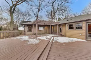 28 Muirwood Dr, Glen Ellyn, IL 60137 - Photo 38