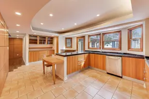 28 Muirwood Dr, Glen Ellyn, IL 60137 - Photo 12