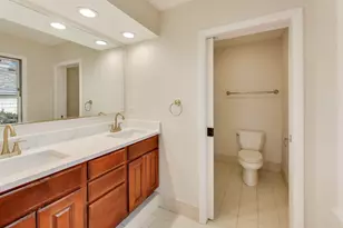 28 Muirwood Dr, Glen Ellyn, IL 60137 - Photo 22