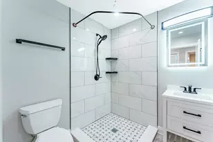 4937 N Albany Ave, Chicago, IL 60625 - Photo 8