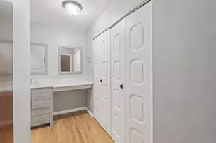 105 W Dover Dr, Mount Prospect, IL 60056 - Photo 22