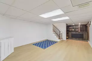 105 W Dover Dr, Mount Prospect, IL 60056 - Photo 16