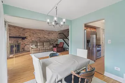 105 W Dover Drive, Mount Prospect, IL 60056 - Photo 6