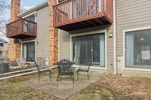 105 W Dover Dr, Mount Prospect, IL 60056 - Photo 30