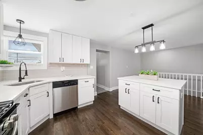 819 E 98th Place, Chicago, IL 60628 - Photo 14