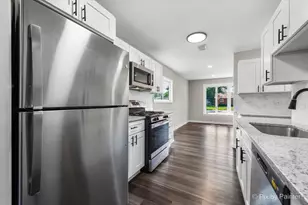 14903 Terrace Ln, Midlothian, IL 60445 - Photo 8