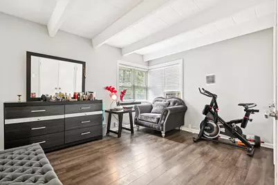 2142 W Rosemont Avenue #1A, Chicago, IL 60659 - Photo 8