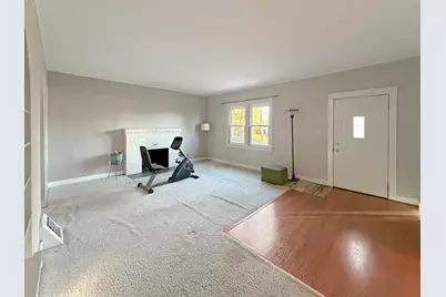 1614 S Carroll Avenue, Freeport, IL 61032 - Photo 4