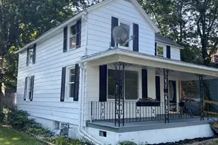 440 N Cleveland Ave, Bradley, IL 60915 - Photo 1