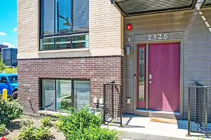 2326 Venture Dr, Schaumburg, IL 60173 - Photo 2