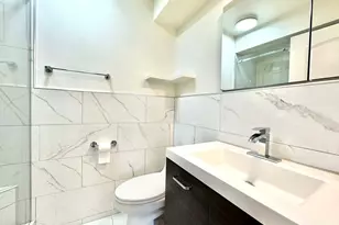 5200 Galitz St, Skokie, IL 60077 - Photo 18